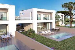 Neu gebaute Villa mit Pool in der Nähe von Vilamoura